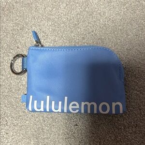 Lululemon clippable card pouch